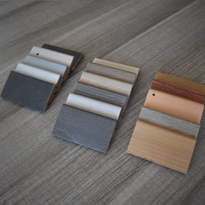 Plinthe assortie - h.70 x ép.12 x L.2400 mm - Bord arrondie MDF